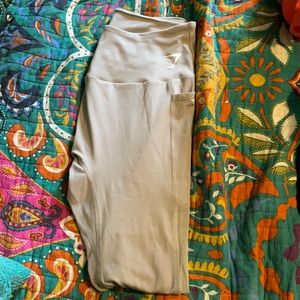 🌟Gray mesh Gym Shark Leggings!🌟